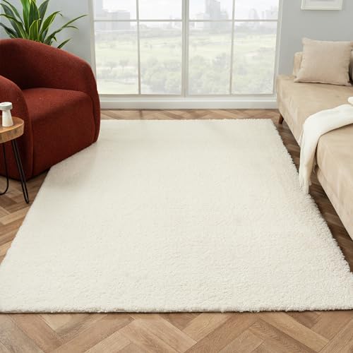 Rugs and More City Shaggy Living Room Rug - Classic Area Rug for Bedrooms or Lounge, Durable Shaggy Rug, Neutral Soft Low Pile, Easy to Care, Sound Insulating (Cream,120x170cm)