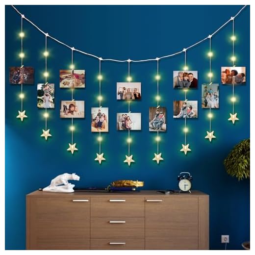 Stars Hanging Photo Display, Christmas String Lights Fairy LED Wall Hanging Photo Holder, USB and Battery Operated String Light Pictures Organizer with 25 Clips for Boho Home Xmas Decor