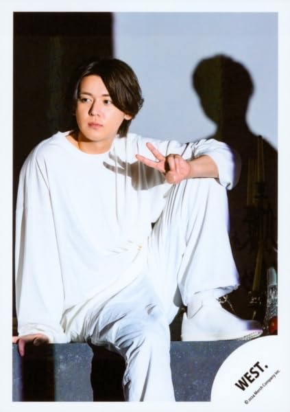 Amazon.co.jp: WEST. 公式生写真 （小瀧望）WA01422 : おもちゃ