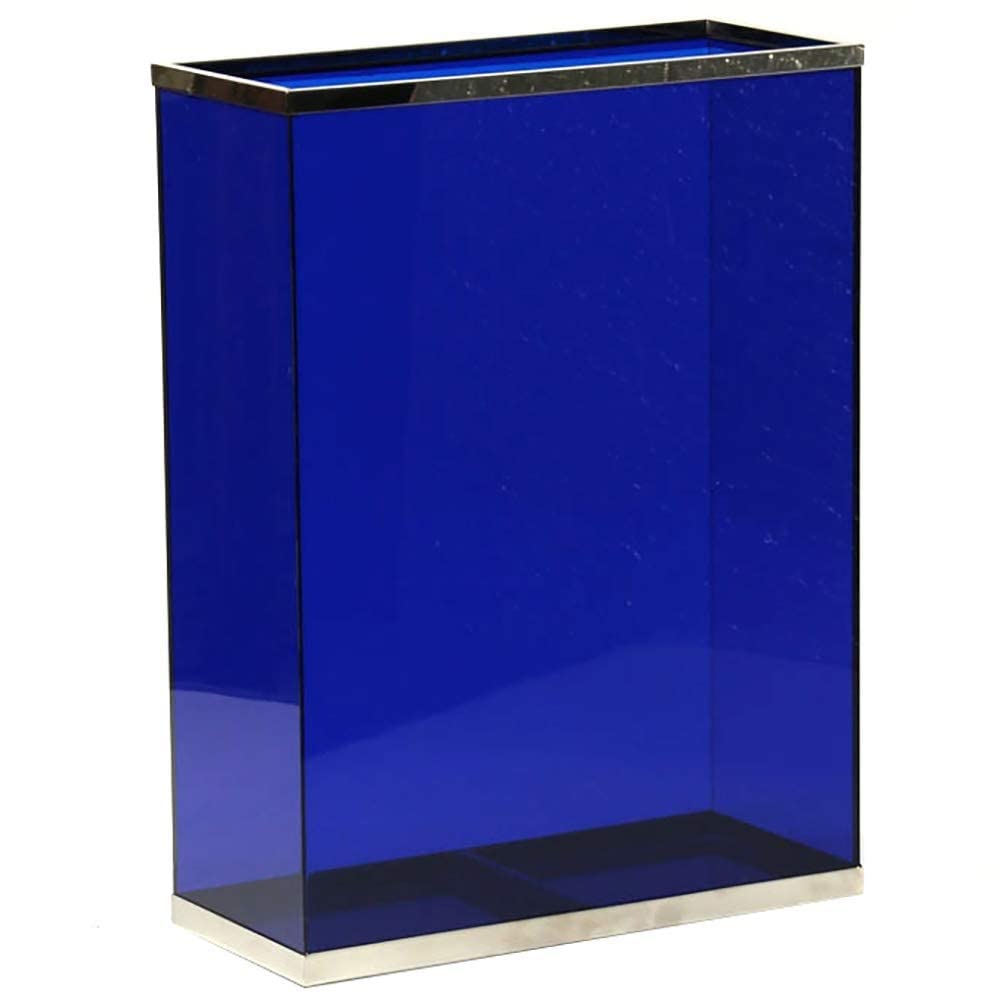 Porte-parapluies bleu plastique pour organiser l'entrée de votre appartement