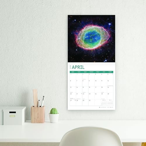 Calendário de parede mensal James Webb 2025 da Bright Day, 30,5 x 30,5 cm, exploração espacial Mily