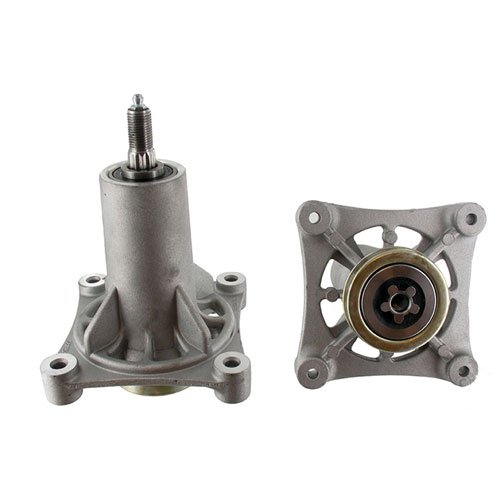 Palier de lame adaptable AYP pour modèles avec carters de coupe de largeurs 48" et 54" avec graisseur. Remplace origine 187292 et 532187292. Alternative à 192870 et 532192870