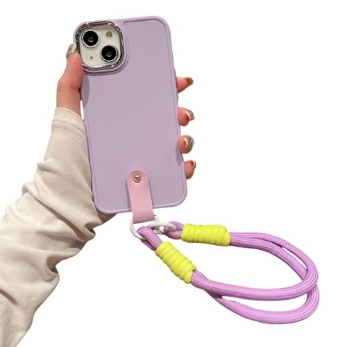 Coque iPhone 15 Pro Max violette à dragonne pour voyager l'esprit libre