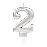 Ogni candela misura 7,5 cm di altezza