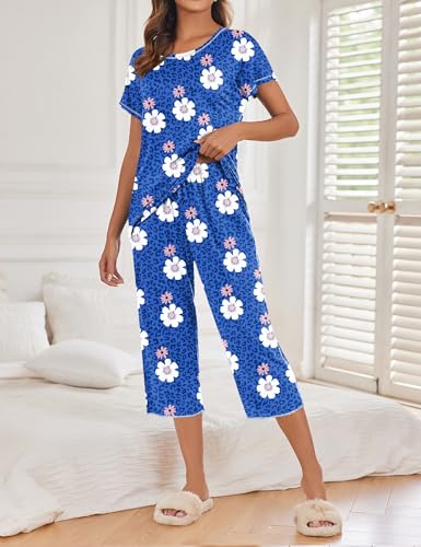 Image of Ekouaer Women's Capri Pajama Sets Print Short Sleeve Sleepwear Top and Capri Pants Soft Loungewear with Pocket