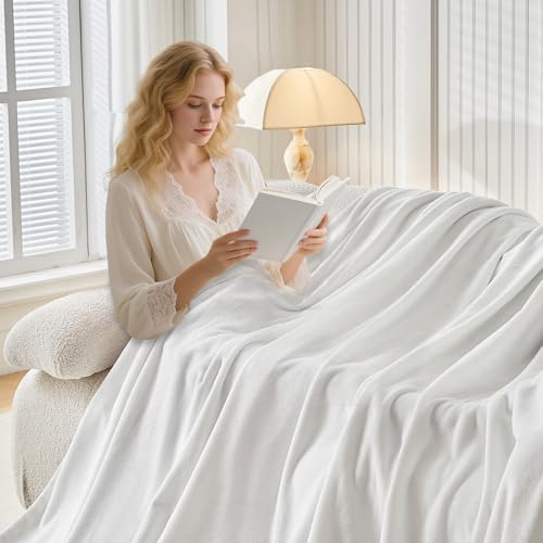 Image of WARMDERN White Velvet Duvet Cover Set Super King Size, Luxury Milk Velvet Bedding Duvet Cover with Zipper Closure, 3pcs Ultra Soft Duvet Covers for All Seasons, 120 inch x 120 inch, White