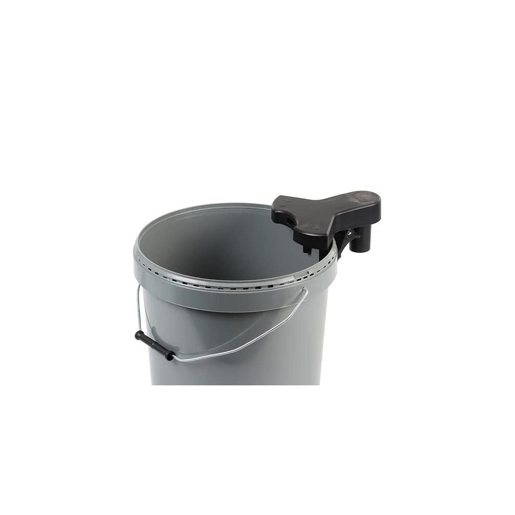 Embout d'aspiration à connecter sur aspirateur pour seau de malaxeur