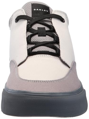 Image of Oakley Men's Banks Low Canvas Sneaker