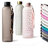 MAMEIDO Trinkflasche 1 l Kohlensäure geeignet, auslaufsichere Water Bottle mit Zeitmarkierung, Wasserflasche BPA frei für Sport, Gym & Büro (Urban Taupe)