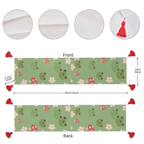 Chemin de table de Noël original avec motifs champignons et grenouilles