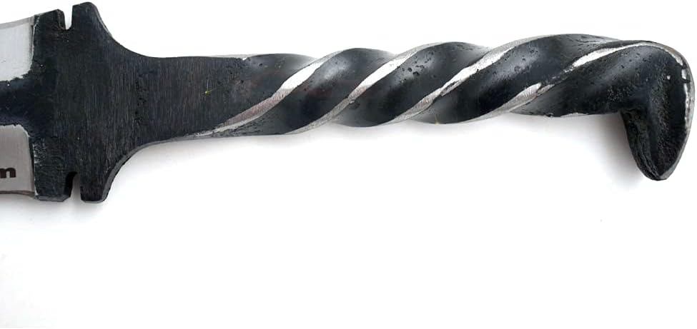 Railroad Spike High Carbon Steel Blade Fix Blade Knife with Leather Carrying Case. (5048)