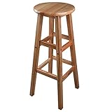 Erhöhen Sie Ihren Raum mit unseren vielseitigen Barhockern, perfekt für Zuhause, Küche, Bartheken, Restaurantinseltheken und mehr. Entworfen für Komfort und Stil, bieten diese Hocker einen modernen Touch für jede Umgebung. Materialien sorgen für eine lange Nutzung und sind somit eine ideale Wahl für Wohn- und Geschäftsräume. Genießen Sie die perfekte Mischung aus Funktionalität und Eleganz