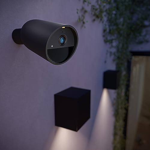 Philips Hue Sichere verkabelte Smart 1080p Sicherheitskamera, schwarz, für drinnen oder draußen, einfach zu installieren, Zwei-Wege-Kommunikation, funktioniert mit dem Sicherheitscenter in der Hue-App