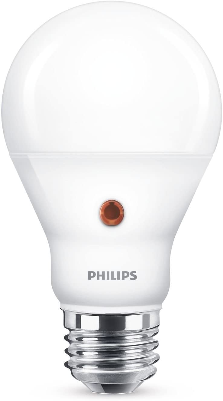 Philips LED E27 Lampe mit Tageslichtsensor, 60W, Tropfenform, matt, warmweiß, Lichtsensor, Neutralweiß