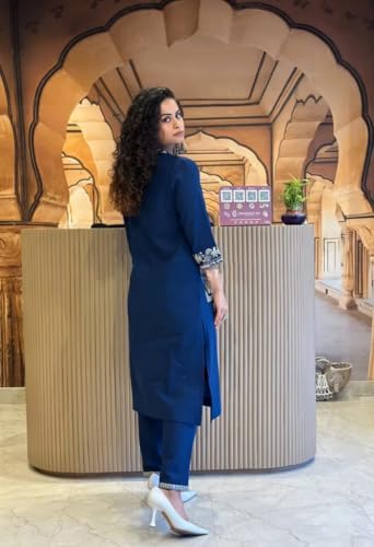 Image of Womens Cotton Slub 3 /4 Sleeves V Neck Co-Ord Set Featuring Floral Print Design On The Hem of The Sleeves and On The Pockets 2 Piece Ethnic Wear