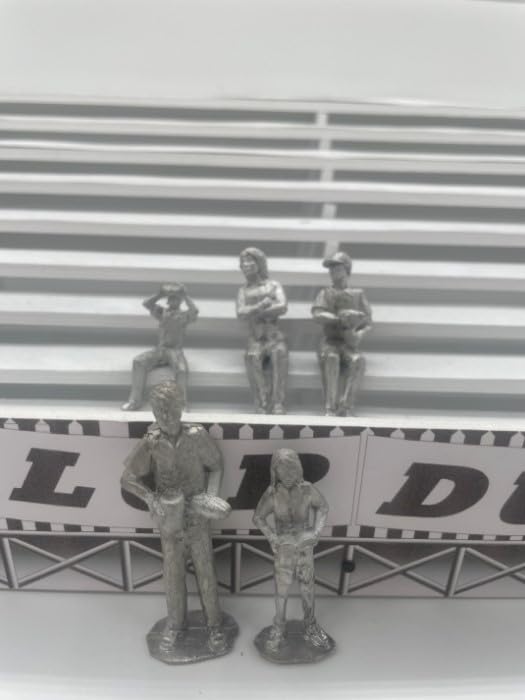 Spectateurs en métal Greenhills F1091 échelle 1,32 pour Scalextric et Carrera