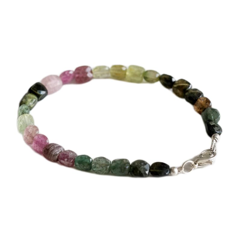 Bracelet tourmaline naturelle multicolore à accumuler pour un style bohème chic