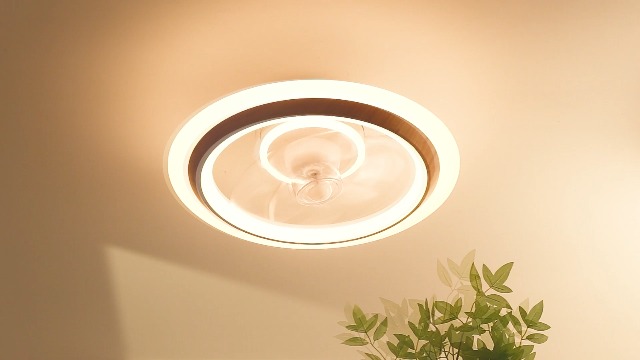 SUKITEN シーリングファンライト LED 正逆回転 首振り機能 6~8畳 SUKITEN シーリングファンライト LED 正逆回転 首振り機能 6~8畳