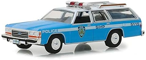 Greenlight 42870-C Hot Pursuit Series 30 1988 Ford LTD Crown Victoria Wagon New York City Police Dept NYPD 1:64 Scale