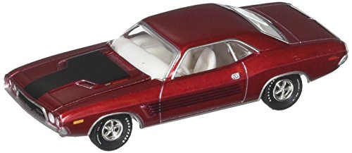 Auto World 1: 64 Premium 2017 Release 3 Version A - 1972 Dodge Challenger (Cream White) Diecast Vehicle