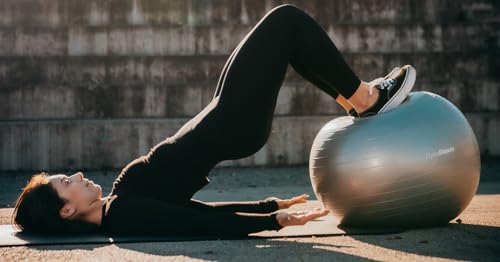 GymBeam Gymnastikball 85 cm - Inkl. Pumpe, verbessert Stabilität und Körperkontrolle, lindert Rückenschmerzen, geeignet für Kräftigungsübungen und Prävention von Rückenschmerzen, Sitzball (Grey)