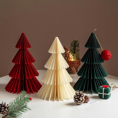 Decoración navideña sin pesar gracias al árbol de Navidad de papel 5