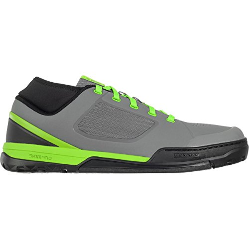 10 Best MTB Shoes for Flat Pedals (Updated 2023)