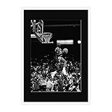 Druck von Michael Jordan | Air Jordan Dunk-Druck | Jordan Dunk Foto | Basketball-Dunk | Gerahmter Druck mit Passepartout | A2 (59.4x41.9cm), Schwarz matt mit weißem Rahmen