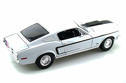 Ford Mustang GT Cobra Jet Fastback 1968 1:18 Blanco miniatura 3