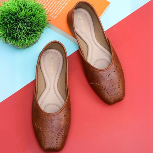 Image of TRASE Traditional Jutti for Women & Girls | Flat Sole, Soft Lining, Cushion Footbed | Casual Wear & Comfortable Ethnic Footwear for Wedding & Festive