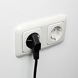 ACT Kabel zasilający wtyczka CEE 7/7 wtyczka (kątowa) - C5 czarny 0,5 m AK5407