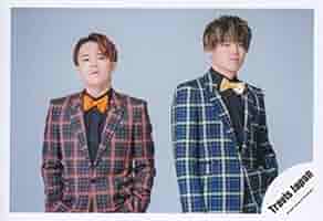 Amazon.co.jp: Travis Japan 公式 生 写真（集合）TJ00044