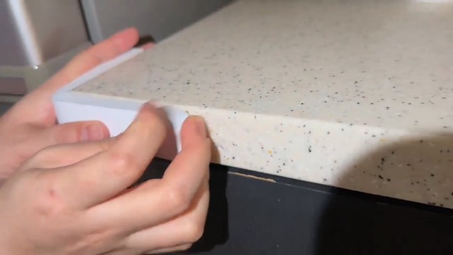 Nastro Schiuma Autoadesivo YIMIKI - Isolante Per Porte E Finestre, Paraspifferi 12mm X 10mm, 4 Metri - Foto 9