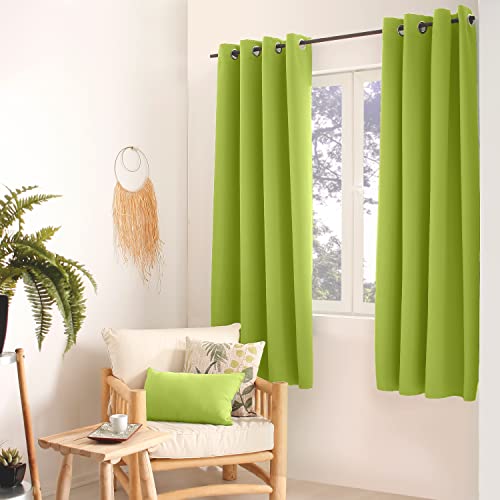 Enjoy Home, Rideau Occultant avec 8 Œillets en Métal Chromé diam 4 cm, 100 % Polyester- 140x180 cm, Tissu certifié Oeko Tex, Prêt à Poser, Facile d'Entretien, Collection Basic, Coloris Anis