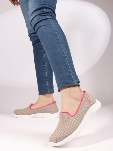 Image of Carlton London Breathable Knit Slip-On Sneakers - Lightweight Comfort for Everyday Wear