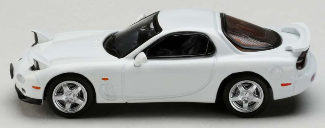 1/24スケール、アンフィニRX-7完成品 タミヤ 1/24 スポーツカー No.110 アンフィニ RX-7 タイプR