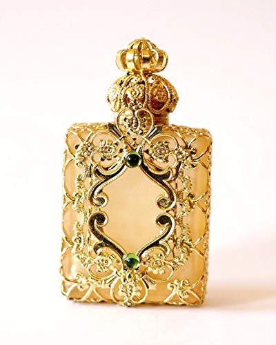 Flacons Parfum de Luxe. Un Savoir Faire Artisanal de Plus de 150 ans. Bouteille parfum vide Jaune clair. Baton diffuseur en verre. Filigrane métal dorée Haute qualité. Haut 67 mm. Vol: 10 ml