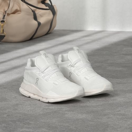 Image of On Women's Cloudnova Sneakers