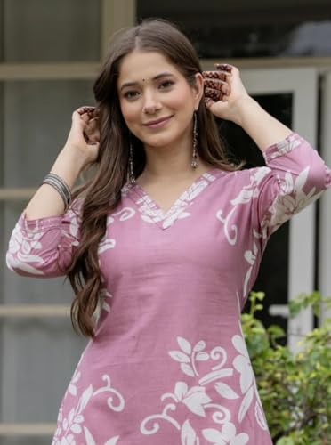 Image of Women's Floral Printed Cotton Blend 3 /4th Sleeve Knee Length V-Neck Kurta and Pant Set for Women (Pack Of 1)