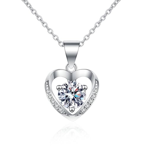 Collier Moissanite 1ct en argent parfait pour illuminer vos tenues de soirée