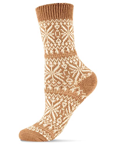 Image of Women's Traditional Cozy Snowflake Crew Socks
