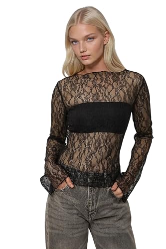 Crew Neck Lace Blouse