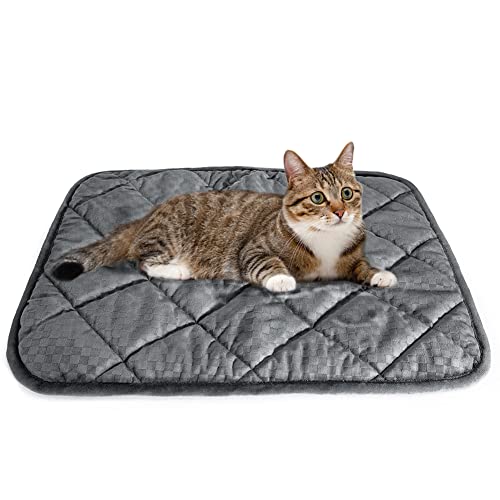 ULIGOTA Self Heating Cat Mat Thermal Pet Bed Mat Self-Warming Pet Crate Pad Medium