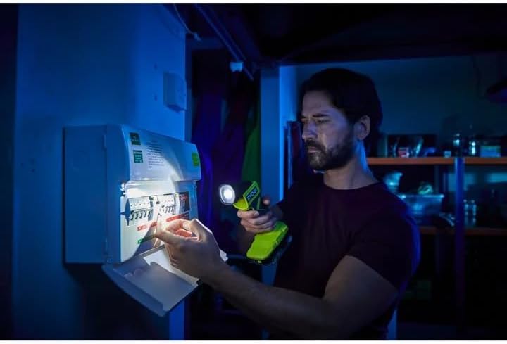 RYOBI PCL660B ONE+ 18V Cordless LED Flash Light (Tool Only) - Image 2