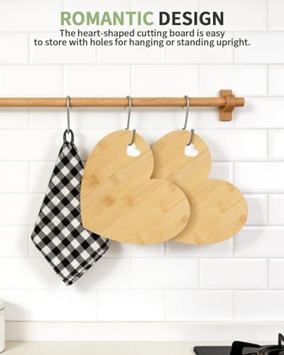 Set tabla de cortar corazón en bambú con cuchillo y tenedor miniatura 5