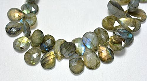 Labradorite poire pour remplacer vos breloques ternes par des briolettes brillantes
