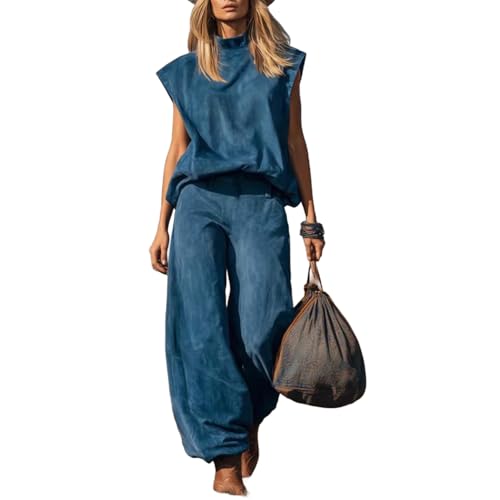 Tenue de voyage confortable en suédine avec top col montant et pantalon pour femme active