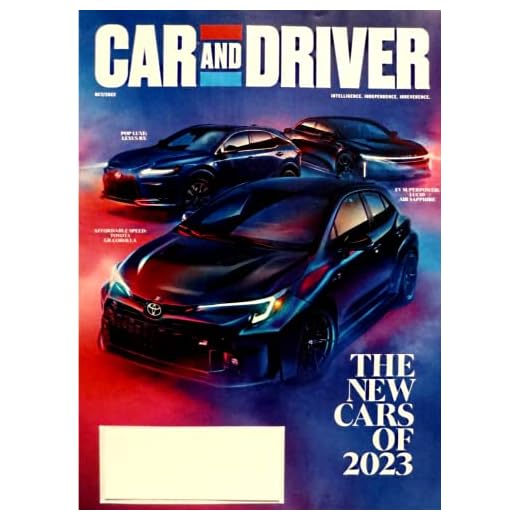 CAR AND DRIVER Magazine October 2022 HYBRID PICKUP COMPARO