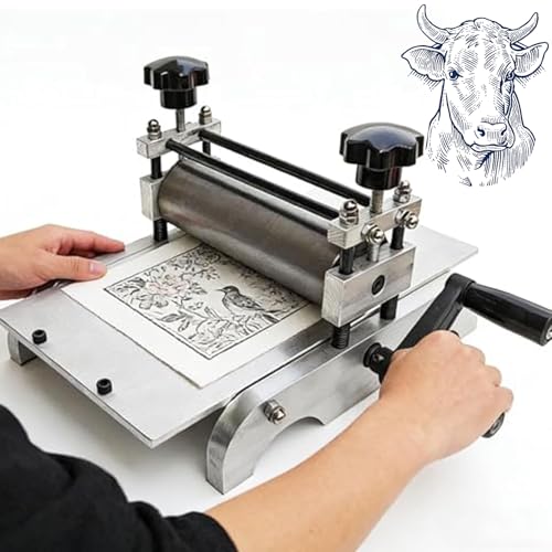 COSTRUZIONE ROBUSTA E RESISTENTE: Il tampone di stampa e il telaio complessivo sono realizzati in lega di alluminio di alta qualità che garantisce affidabilità a lungo termine. Supporta carta, cartone, legno, lastre di rame e linoleum. La macchina per stampa calcografica, stampa in rilievo, stampa su legno e rame offre risultati stabili e uniformi su vari materiali