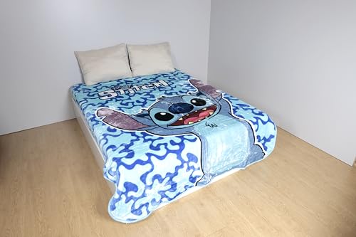 Disney Stitch Manta De Poliéster, Diseño Azul Camuflado, 160 X 240 Cm, Cálida Para Invierno Disney Stitch Manta De Poliéster, Diseño Azul Camuflado, 160 X 240 Cm, Cálida Para Invierno